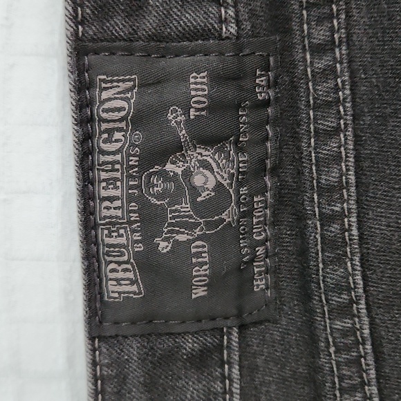 True Religion Joey Frayed Black Jeans Shorts - Picture 3 of 10